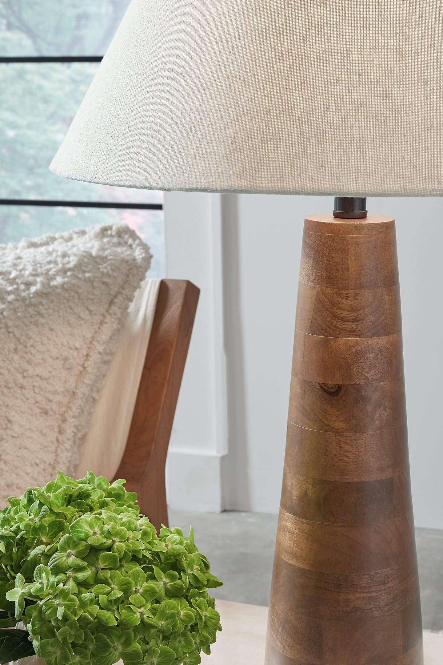 Danset Wood Table Lamp (1/CN)