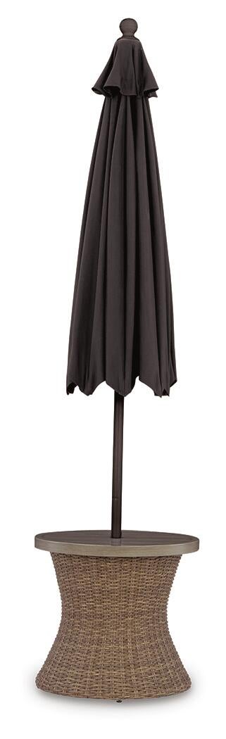 Laguna Heights Round End Table w/UMB OPT