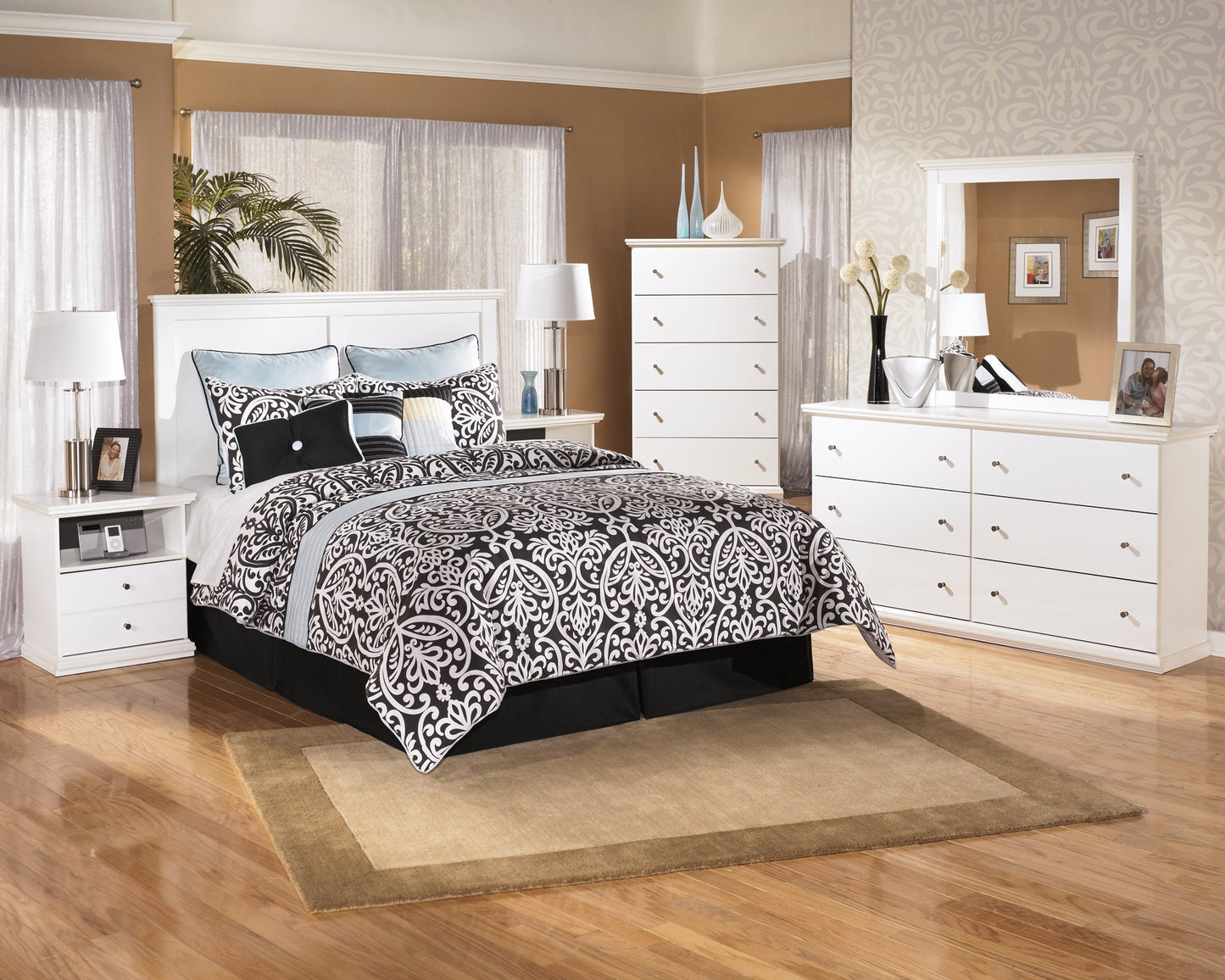 Bostwick Shoals Queen/Full Panel Headboard with Mirrored Dresser, Chest and 2 Nightstands